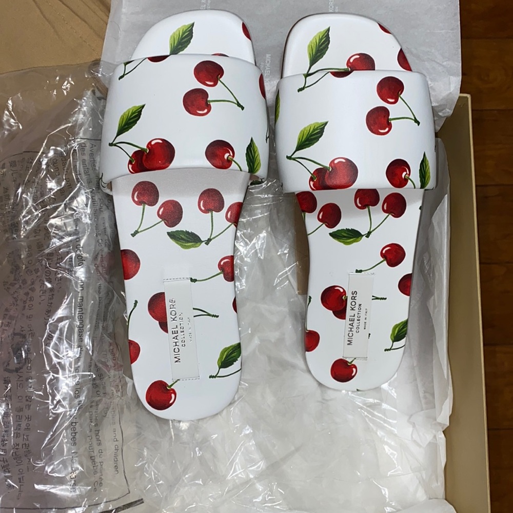 NWT MICHAEL KORS COLLECTION Slide Sandal